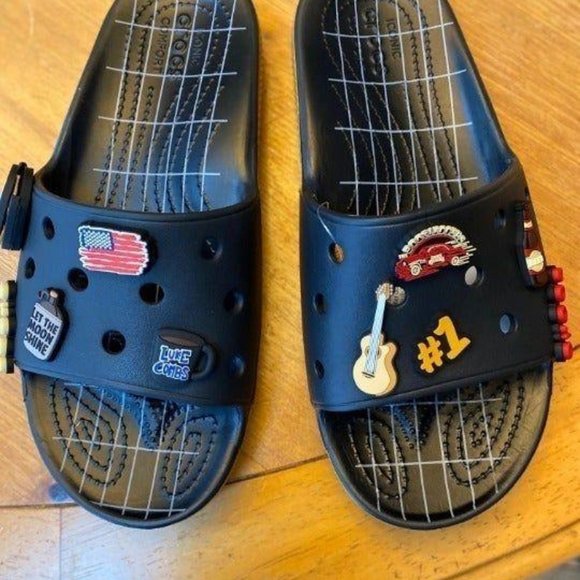 Brand new Luke Combs Crocs M7 / W9